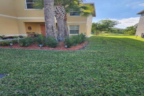 Villa ou maison à vendre à Port St. Lucie, Floride: 4 chambres, 235.41 m2 № 2270388 - photo 2