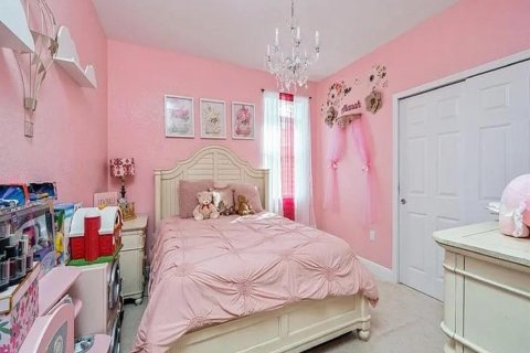 Villa ou maison à vendre à Port St. Lucie, Floride: 4 chambres, 235.41 m2 № 2270388 - photo 17