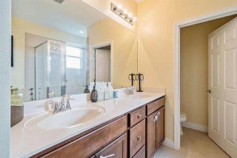 Villa ou maison à vendre à Port St. Lucie, Floride: 4 chambres, 235.41 m2 № 2270388 - photo 22