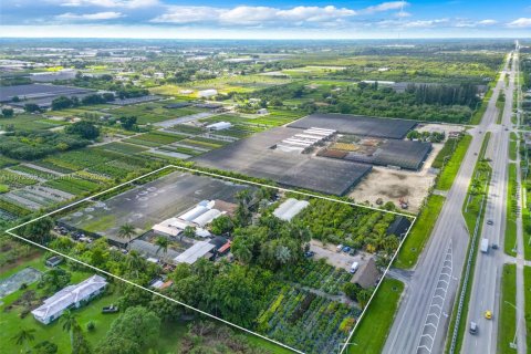 Commercial property in Miami, Florida № 1928032 - photo 14