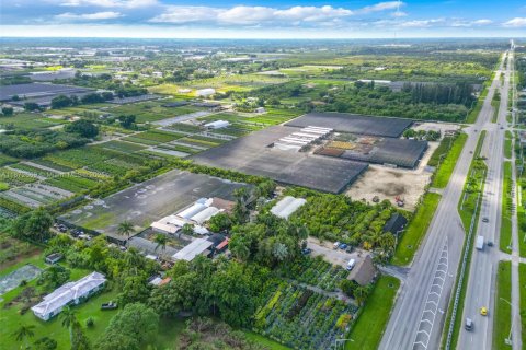 Commercial property in Miami, Florida № 1928032 - photo 7