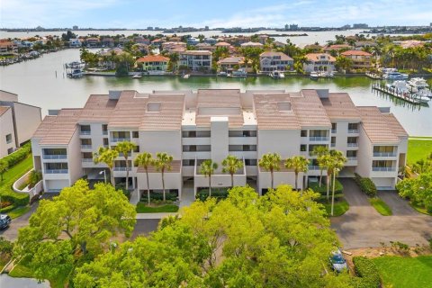 Copropriété à vendre à Gulfport, Floride: 3 chambres, 183.95 m2 № 1555427 - photo 1