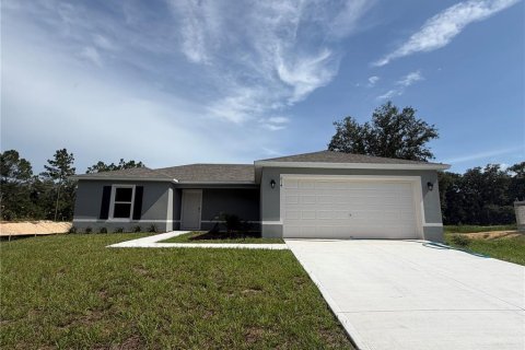 House in Poinciana, Florida 3 bedrooms, 121.61 sq.m. № 2203626