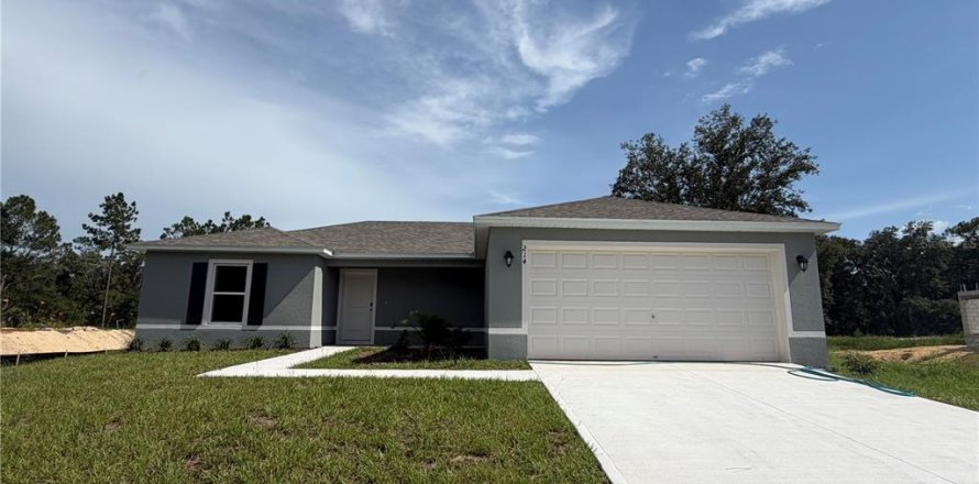 House in Poinciana, Florida 3 bedrooms, 121.61 sq.m. № 2203626