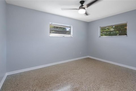 House in Orlando, Florida 4 bedrooms, 176.33 sq.m. № 2225527 - photo 20