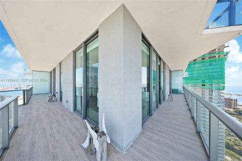 Condo in Miami, Florida, 3 bedrooms  № 2059179 - photo 12