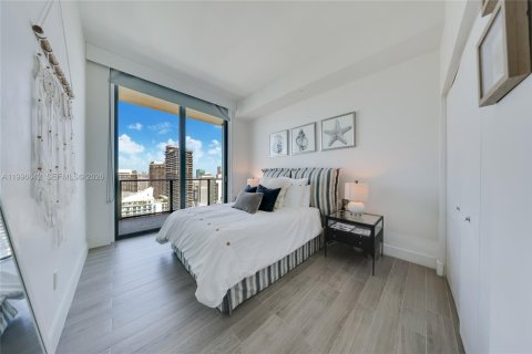 Condo in Miami, Florida, 3 bedrooms  № 2059179 - photo 7