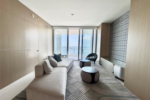 Condo in Miami, Florida, 2 bedrooms  № 1888874 - photo 4