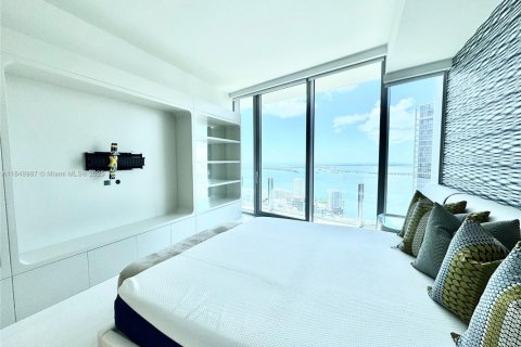 Condo in Miami, Florida, 2 bedrooms  № 1888874 - photo 12