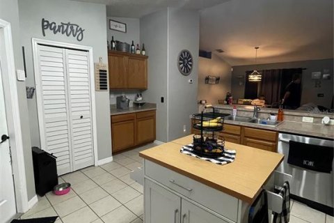 House in Leesburg, Florida 3 bedrooms, 146.97 sq.m. № 1835939 - photo 8