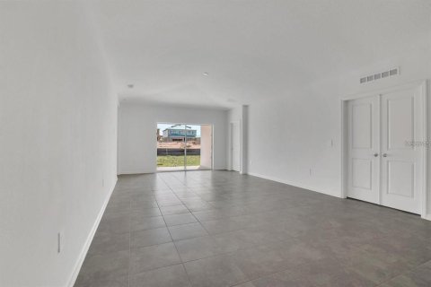 Casa en alquiler en Clermont, Florida, 3 dormitorios, 159.14 m2 № 2103039 - foto 24