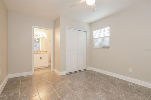 Villa ou maison à louer à Clearwater, Floride: 3 chambres, 103.68 m2 № 1797130 - photo 10