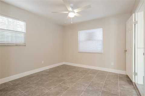 Villa ou maison à louer à Clearwater, Floride: 3 chambres, 103.68 m2 № 1797130 - photo 9