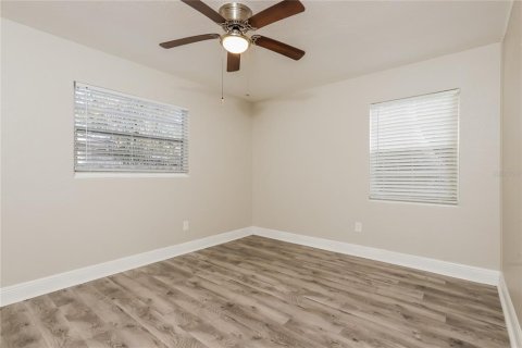 Villa ou maison à louer à Clearwater, Floride: 3 chambres, 103.68 m2 № 1797130 - photo 13
