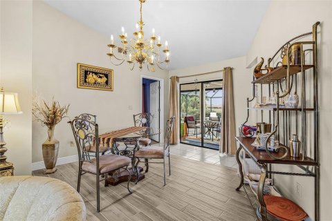 Villa ou maison à vendre à North Fort Myers, Floride: 3 chambres, 170.85 m2 № 2398287 - photo 6