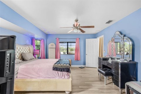 Villa ou maison à vendre à North Fort Myers, Floride: 3 chambres, 170.85 m2 № 2398287 - photo 20