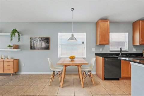 Casa en venta en Land O' Lakes, Florida, 4 dormitorios, 189.61 m2 № 2200492 - foto 13