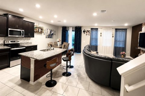 Casa en venta en Plant City, Florida, 4 dormitorios, 254.37 m2 № 2216133 - foto 5