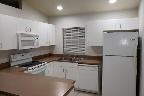 Duplex in Lehigh Acres, Florida 6 bedrooms, 206.43 sq.m. № 2123690 - photo 5