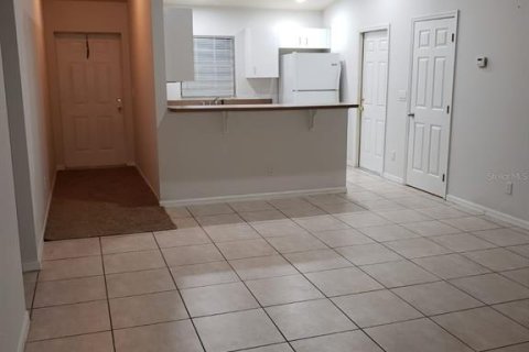 Duplex in Lehigh Acres, Florida 6 bedrooms, 206.43 sq.m. № 2123690 - photo 7