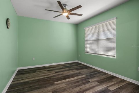 Casa en venta en Mulberry, Florida, 5 dormitorios, 201.41 m2 № 2234423 - foto 4
