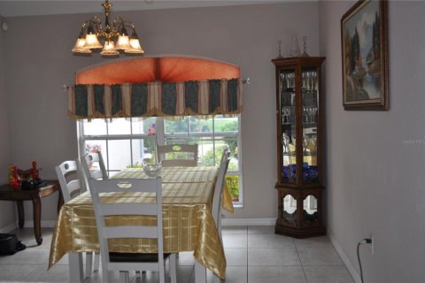 House in Winter Haven, Florida 3 bedrooms, 160.72 sq.m. № 1057228 - photo 17