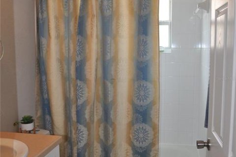 House in Winter Haven, Florida 3 bedrooms, 160.72 sq.m. № 1057228 - photo 21