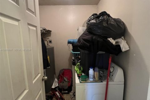 Villa ou maison à vendre à Miami, Floride: 3 chambres, 85.47 m2 № 2065847 - photo 17