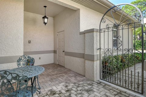 House in Sarasota, Florida 2 bedrooms, 140.56 sq.m. № 1723723 - photo 9