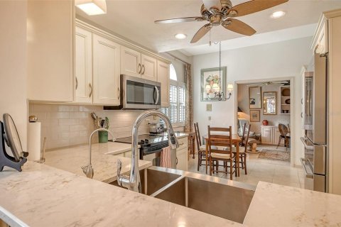 House in Sarasota, Florida 2 bedrooms, 140.56 sq.m. № 1723723 - photo 25