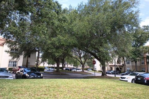 Condo in Altamonte Springs, Florida, 1 bedroom  № 1866297 - photo 9