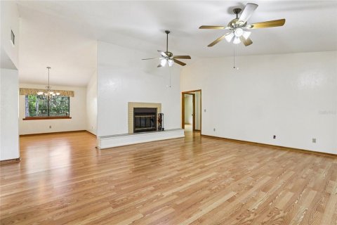 House in Port Orange, Florida 5 bedrooms, 256.13 sq.m. № 1784440 - photo 6