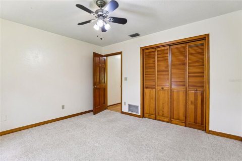 House in Port Orange, Florida 5 bedrooms, 256.13 sq.m. № 1784440 - photo 17