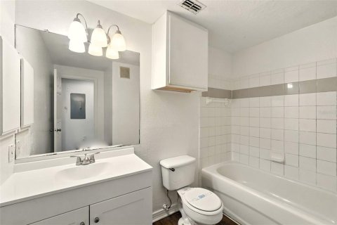 Condo in Orlando, Florida, 3 bedrooms  № 1829426 - photo 22