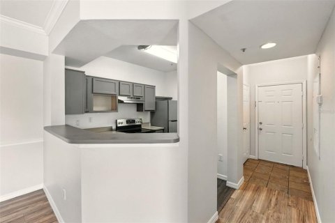Condo in Orlando, Florida, 3 bedrooms  № 1829426 - photo 8