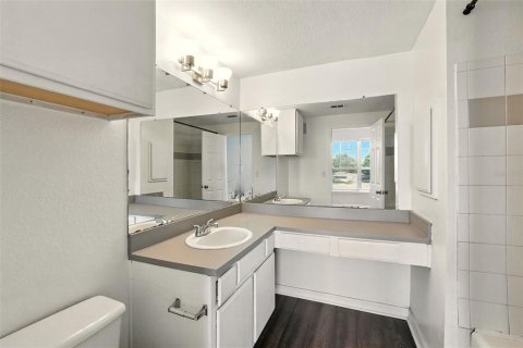 Condo in Orlando, Florida, 3 bedrooms  № 1829426 - photo 19