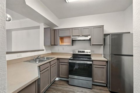 Condo in Orlando, Florida, 3 bedrooms  № 1829426 - photo 5