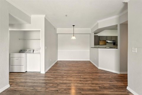 Condo in Orlando, Florida, 3 bedrooms  № 1829426 - photo 14
