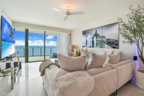 Condominio en venta en Pompano Beach, Florida, 7 dormitorios, 578.32 m2 № 1977988 - foto 20