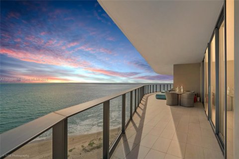Condominio en venta en Pompano Beach, Florida, 7 dormitorios, 578.32 m2 № 1977988 - foto 4