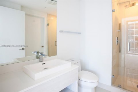Condo in Miami, Florida, 1 bedroom  № 2040573 - photo 12