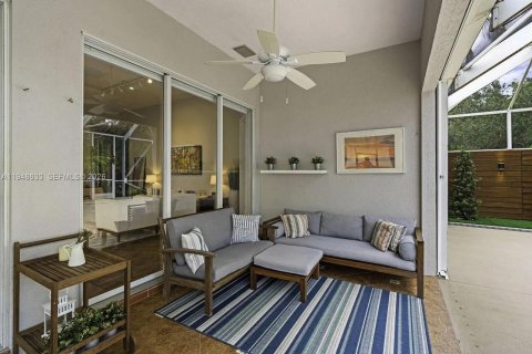 House in West Palm Beach, Florida 4 bedrooms, 193.61 sq.m. № 2004523 - photo 21