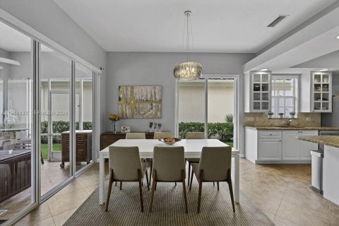 House in West Palm Beach, Florida 4 bedrooms, 193.61 sq.m. № 2004523 - photo 24