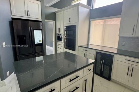Купить виллу или дом в Мирамар, Флорида 7 спален, 352.66м2, № 1763138 - фото 15