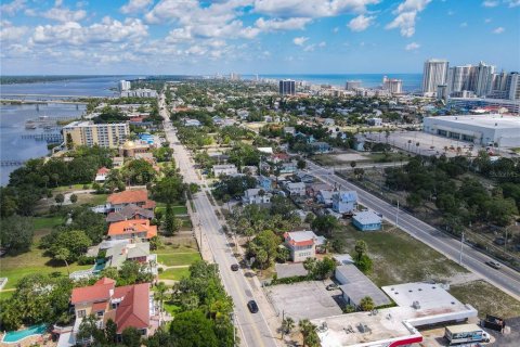 Commercial property in Daytona Beach, Florida 248.23 sq.m. № 1724840 - photo 4
