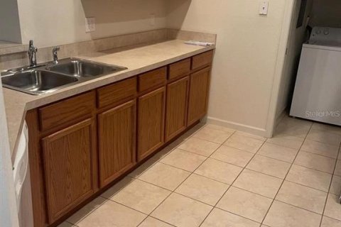 Copropriété à louer à Kissimmee, Floride: 3 chambres, 138.89 m2 № 2388147 - photo 8