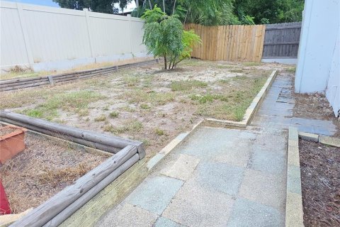 House in New Port Richey, Florida 3 bedrooms, 128.76 sq.m. № 2215490 - photo 19