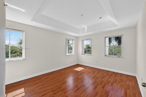 Townhouse in Miramar, Florida 3 bedrooms, 134.24 sq.m. № 1943736 - photo 11