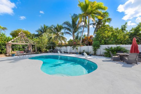 Villa ou maison à vendre à Miami, Floride: 4 chambres, 194.91 m2 № 1976029 - photo 24