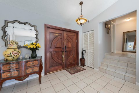 Villa ou maison à vendre à Miami, Floride: 4 chambres, 194.91 m2 № 1976029 - photo 14